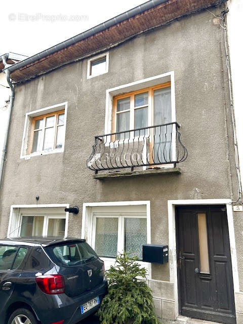 Appartement à VIC-SUR-SEILLE