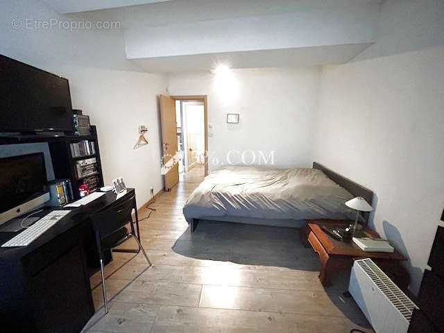 Appartement à VIC-SUR-SEILLE