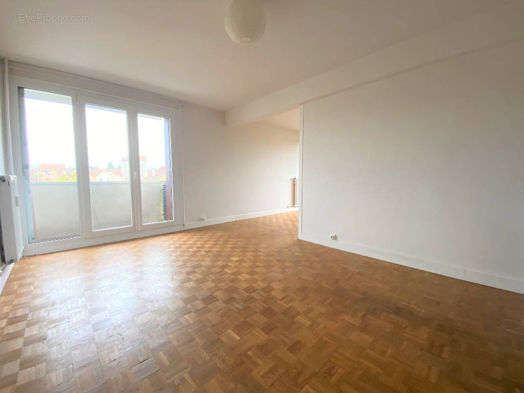 Appartement à ERMONT