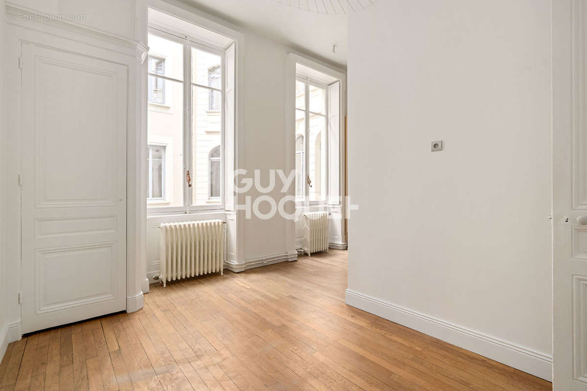 Appartement à LYON-6E