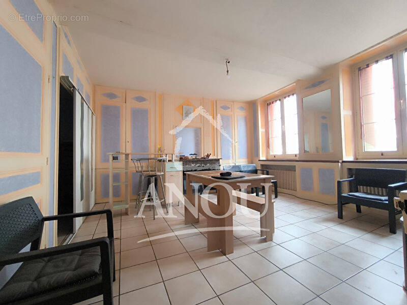 Appartement à ILLIERS-COMBRAY