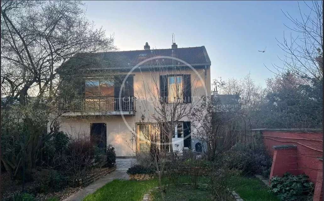 Maison à LE PERREUX-SUR-MARNE