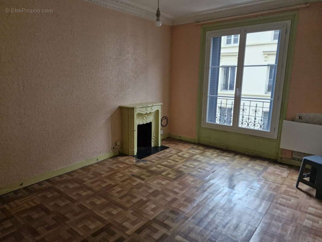 Appartement à SAINT-DENIS