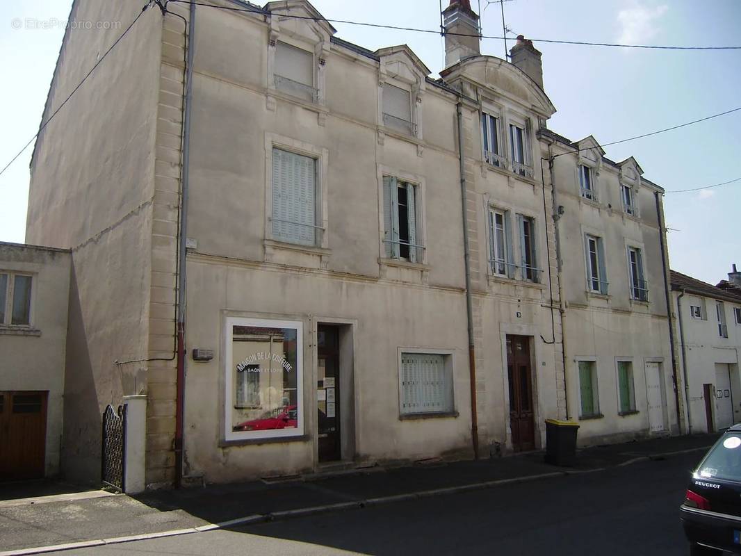 Appartement à MONTCEAU-LES-MINES