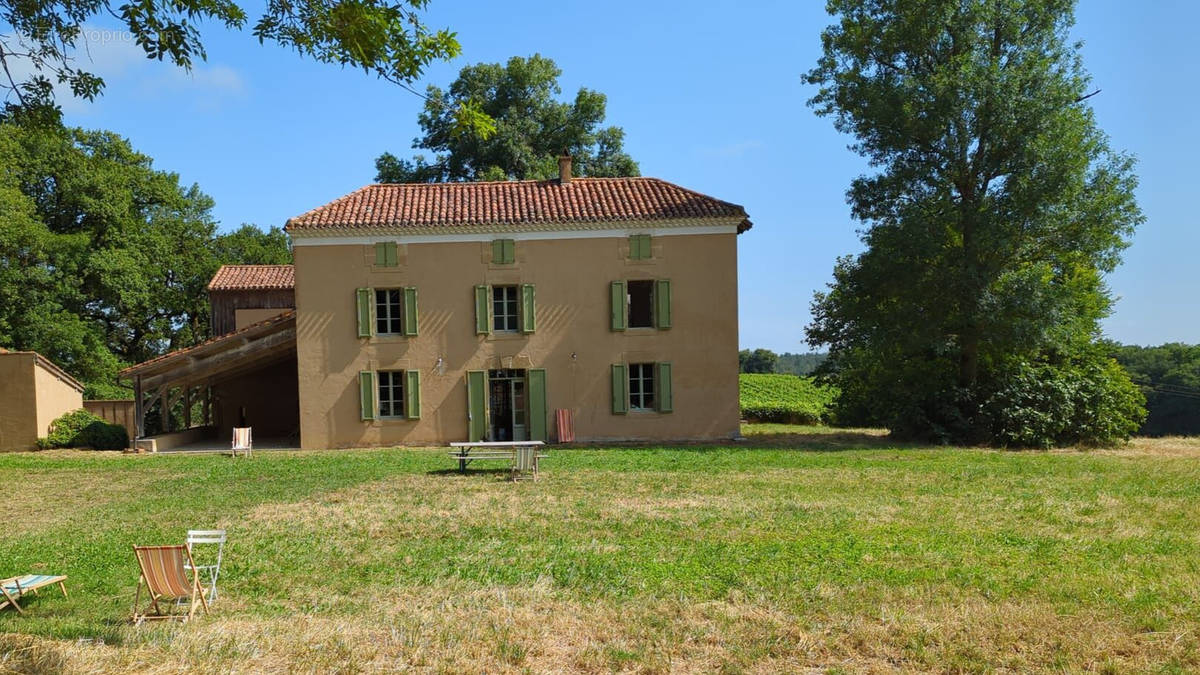 F - Maison à BASSOUES