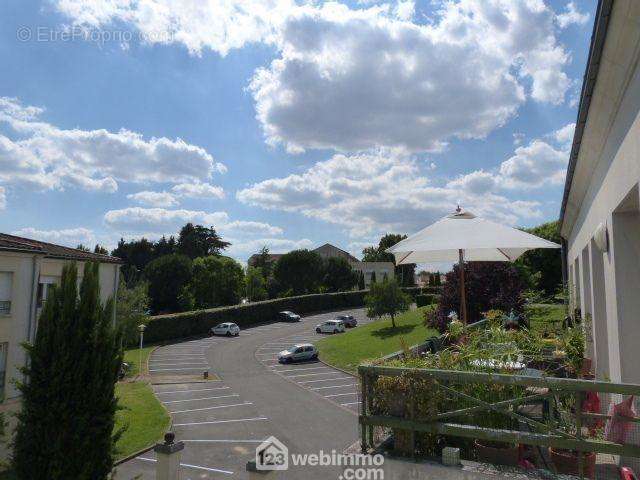 Une autre vue du balcon ! - Appartement à CENON