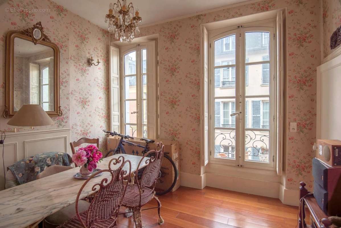 Appartement à VERSAILLES