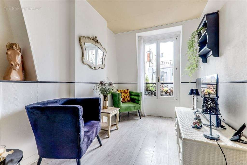 Appartement à PARIS-11E