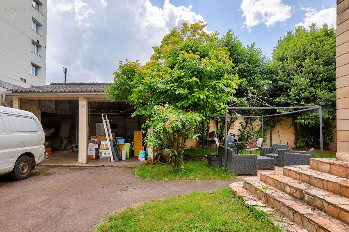 Maison à COLOMBES