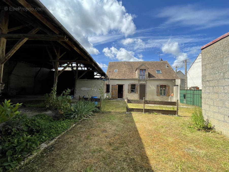 Maison à GISY-LES-NOBLES