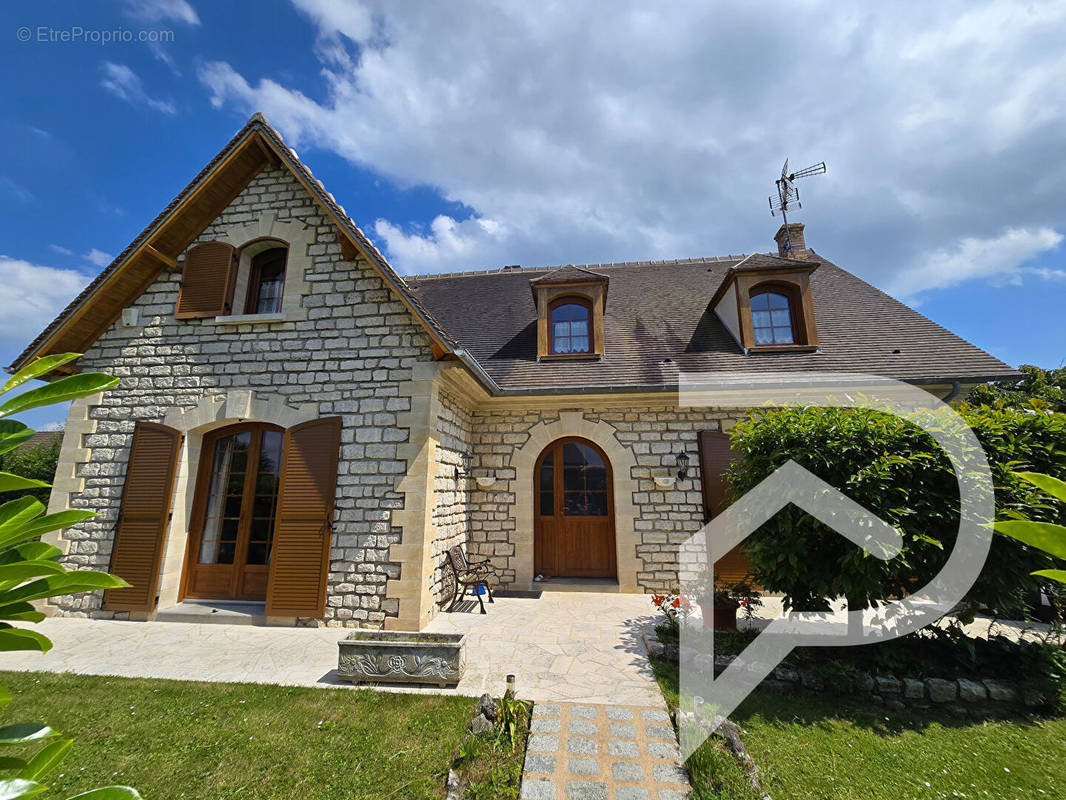 Maison à CREPY-EN-VALOIS