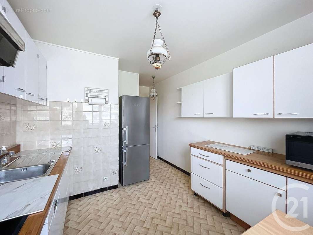 Appartement à MONTROUGE