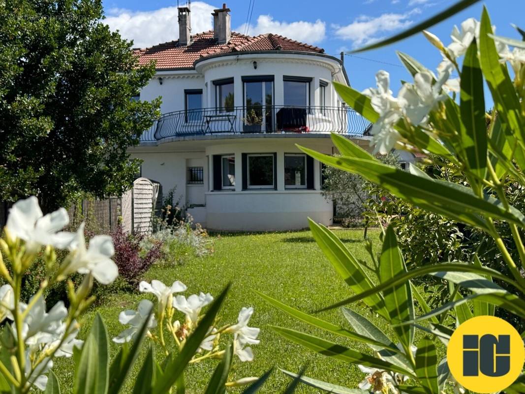 Maison à BOURG-DE-PEAGE