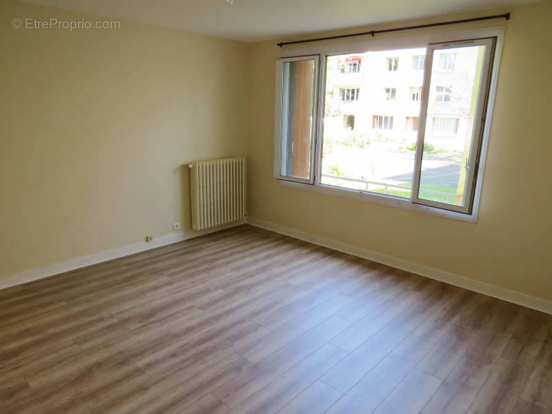 Appartement à MAISONS-LAFFITTE