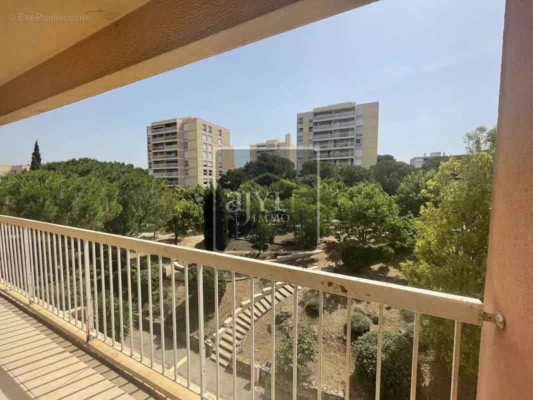 Appartement à MARSEILLE-12E