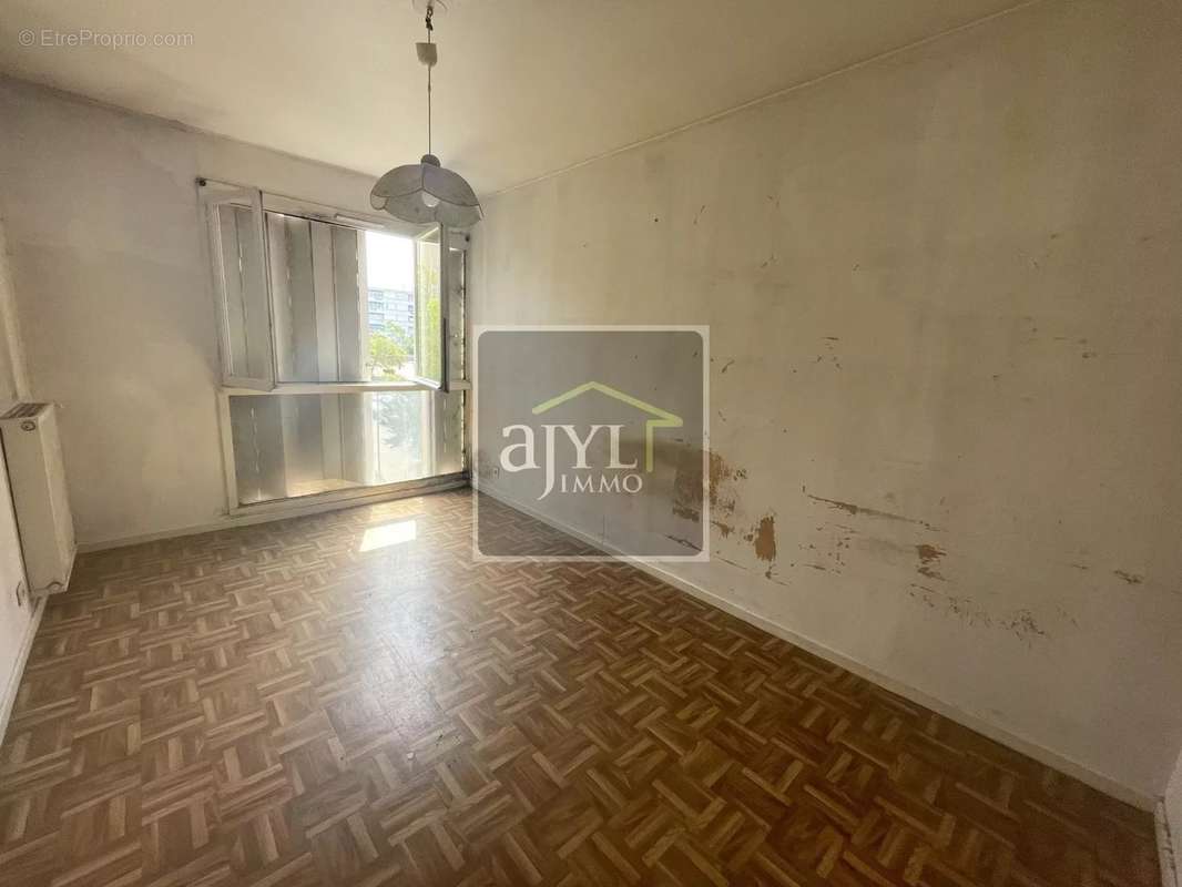 Appartement à MARSEILLE-12E