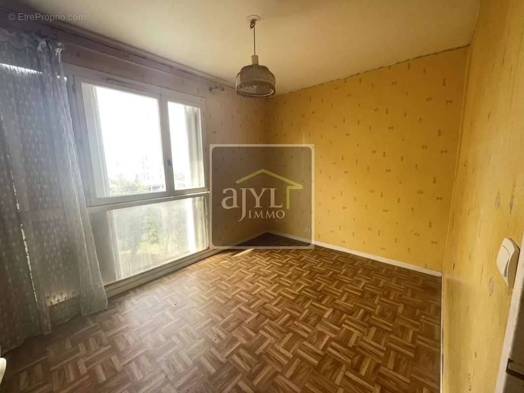 Appartement à MARSEILLE-12E