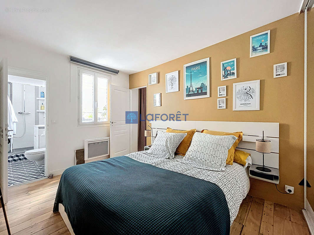 Appartement à PARIS-2E