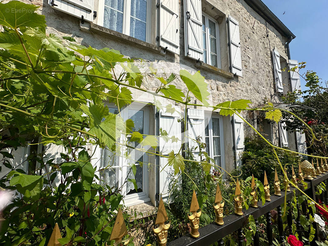 Maison à NANTEUIL-LE-HAUDOUIN