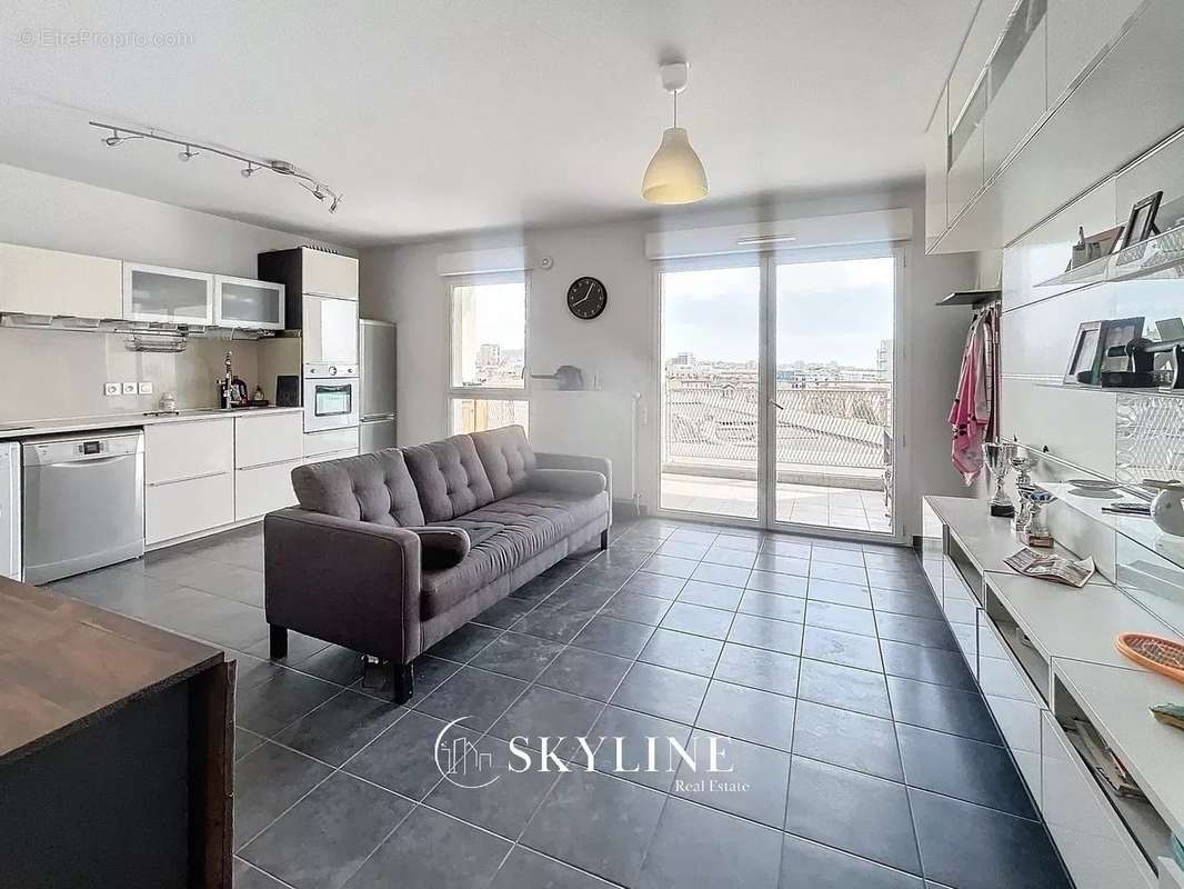 Appartement à MARSEILLE-3E