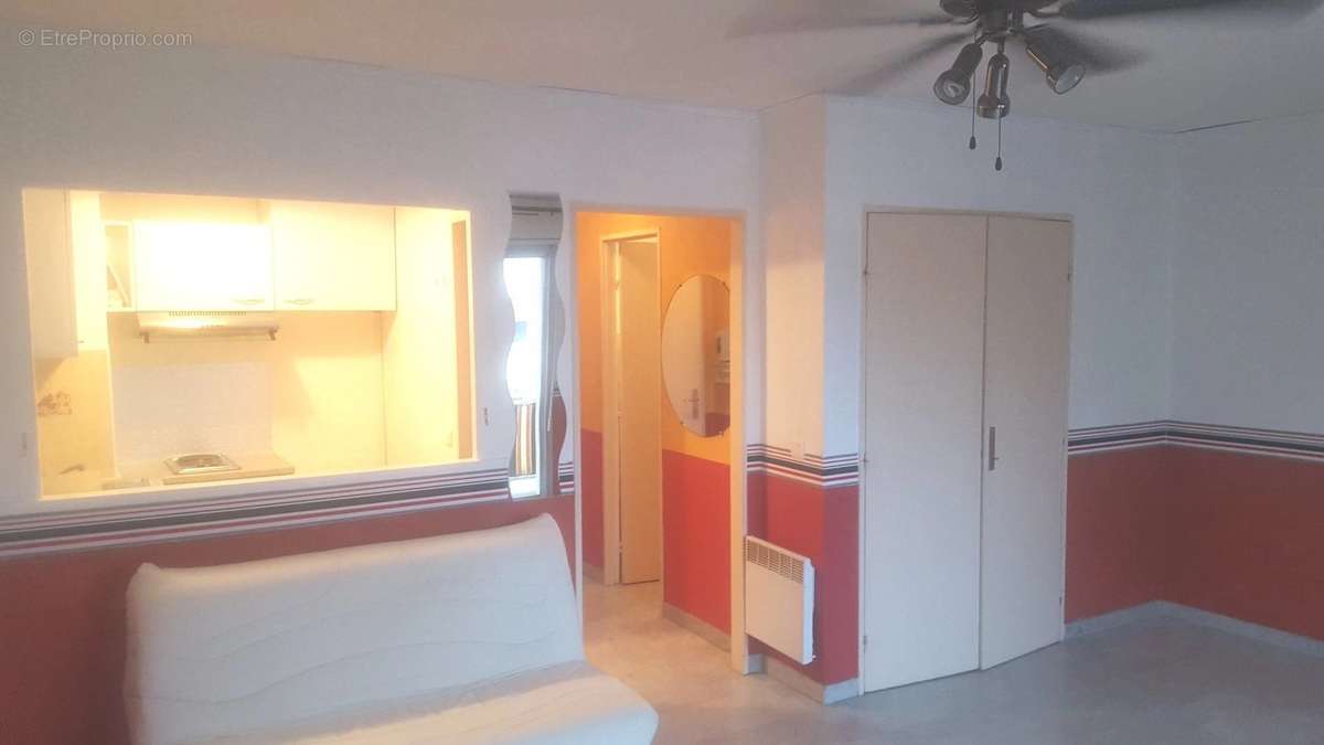 Appartement à VALLAURIS