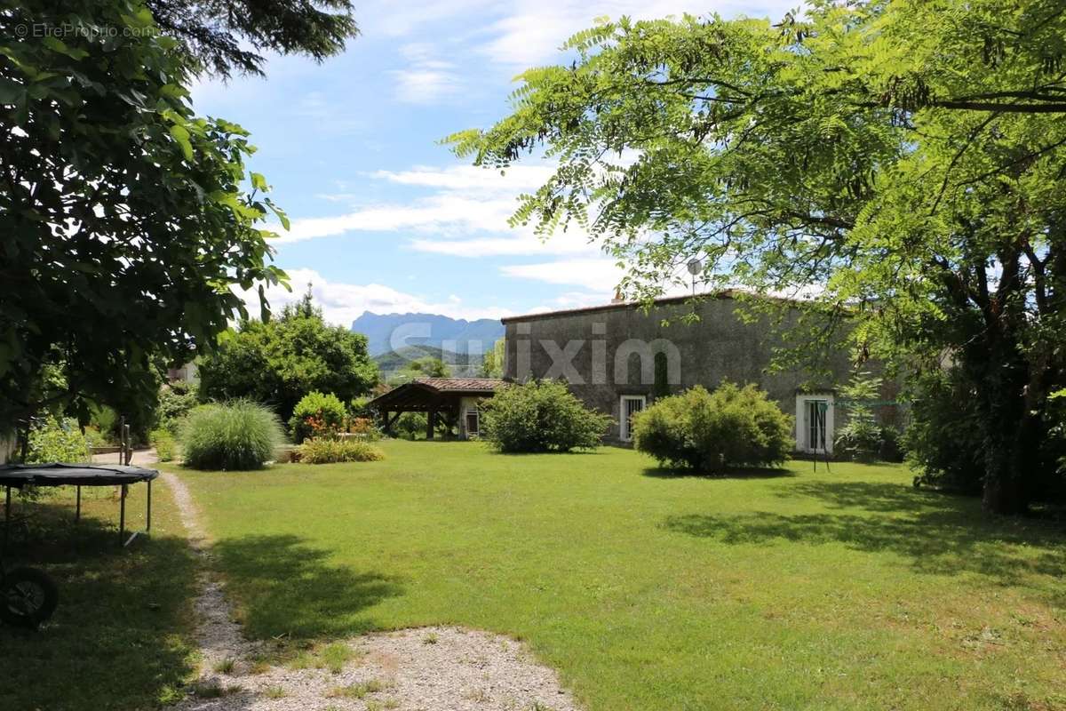 Maison à AOUSTE-SUR-SYE