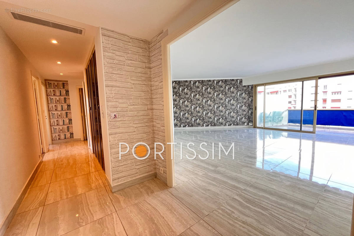 Appartement à CAGNES-SUR-MER