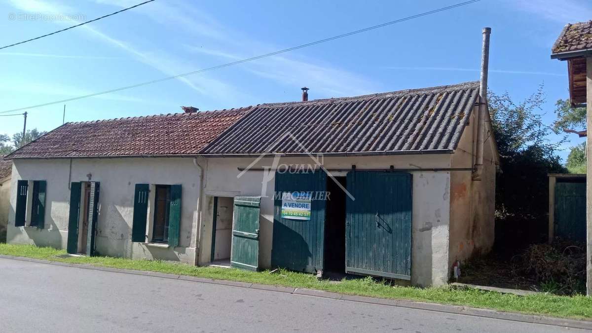 Maison à LE DONJON