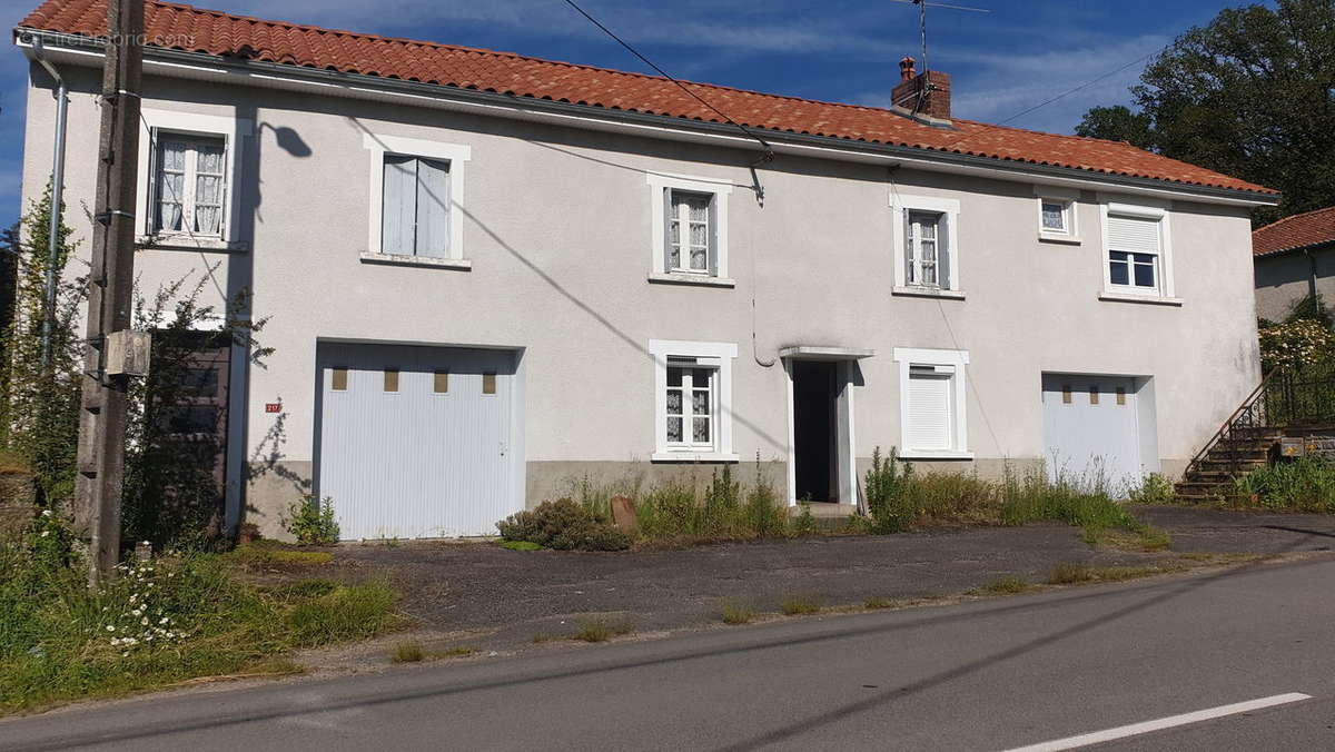 Maison à LINARDS