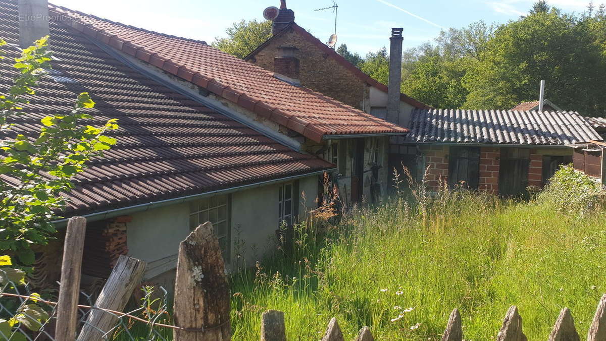 Maison à LINARDS