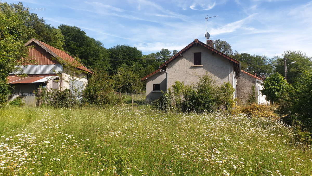 Maison à LINARDS