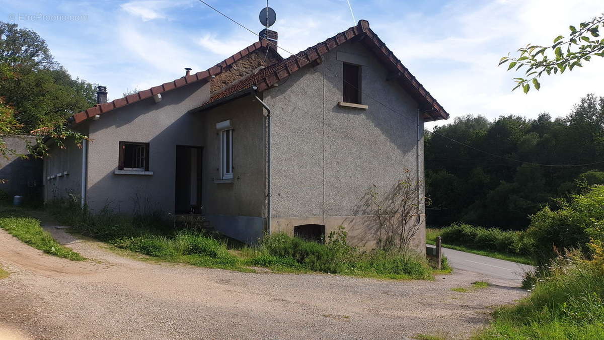 Maison à LINARDS