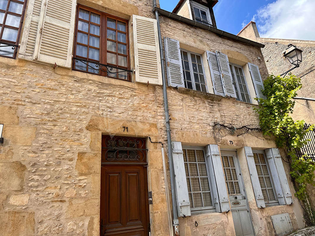 Maison à VEZELAY