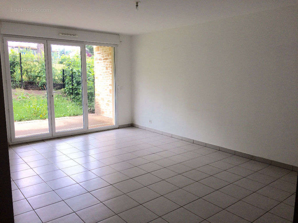 Appartement à MENNECY