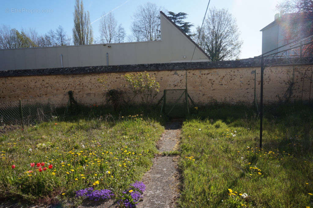 Maison à SAINT-REMY-SUR-AVRE