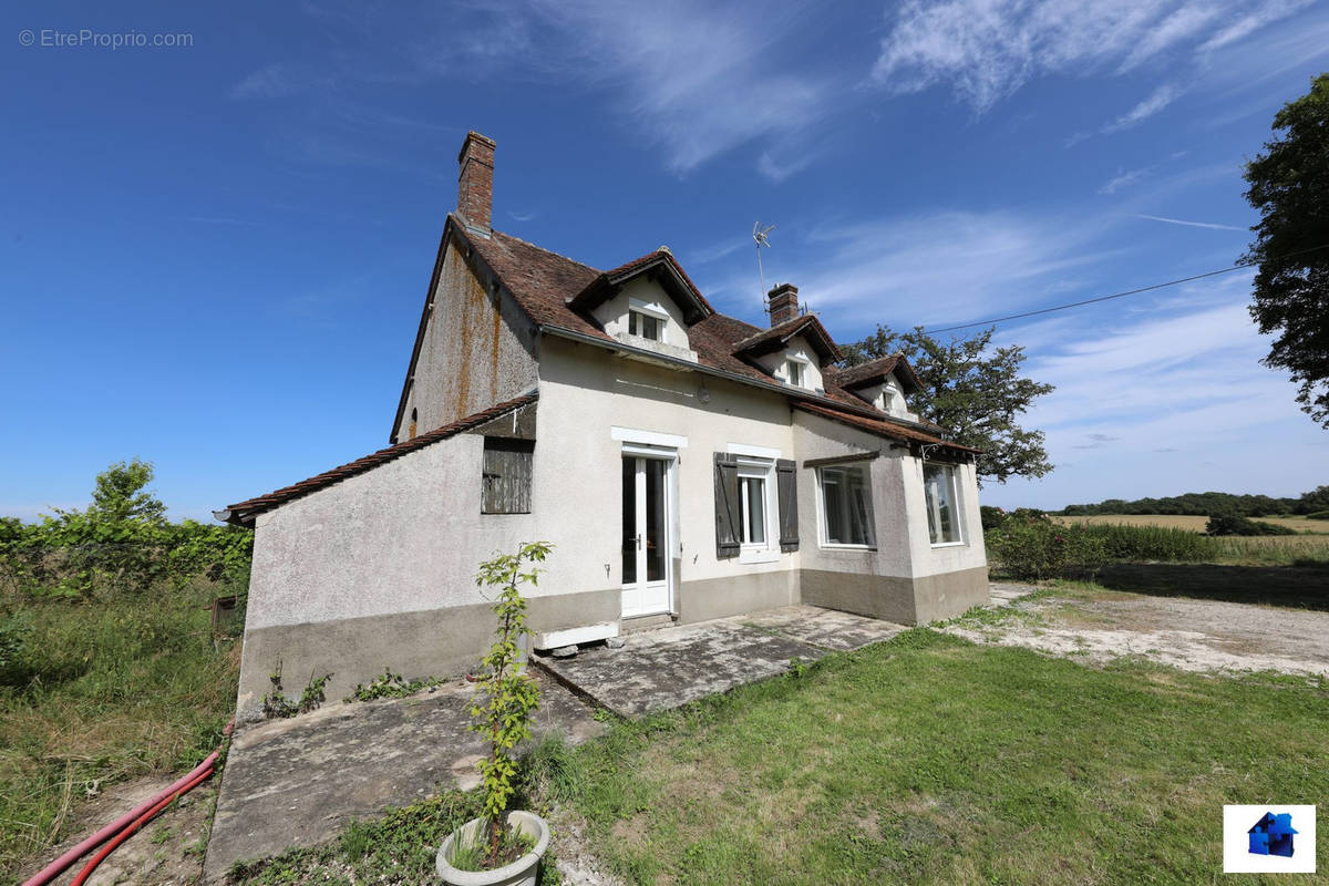 Maison à DAMMARIE-SUR-LOING