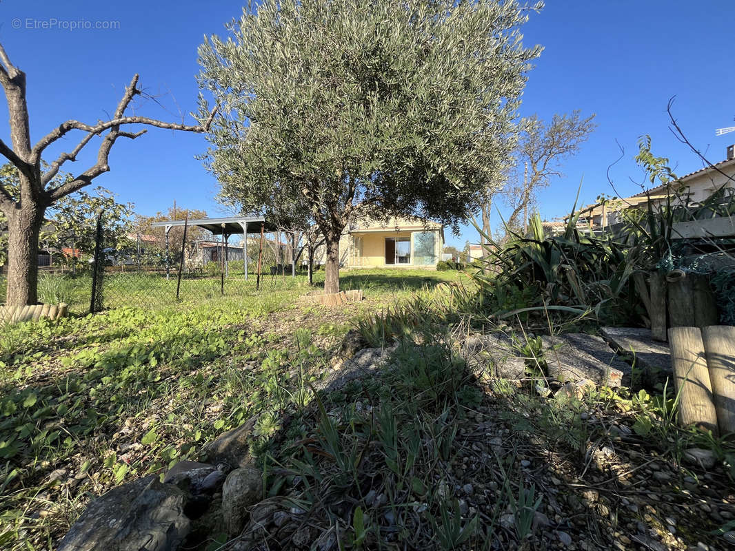 Maison à LEZIGNAN-CORBIERES