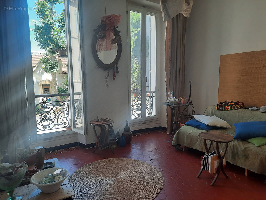 Appartement à MARSEILLE-8E