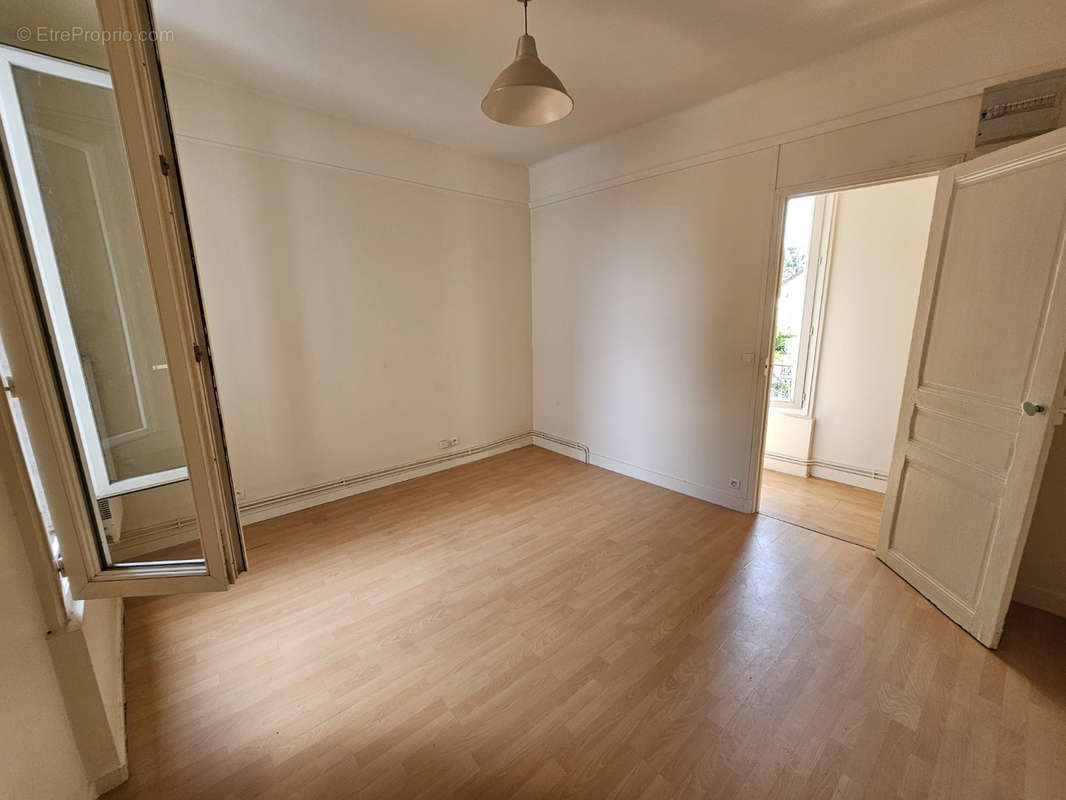 Appartement à LE PERREUX-SUR-MARNE