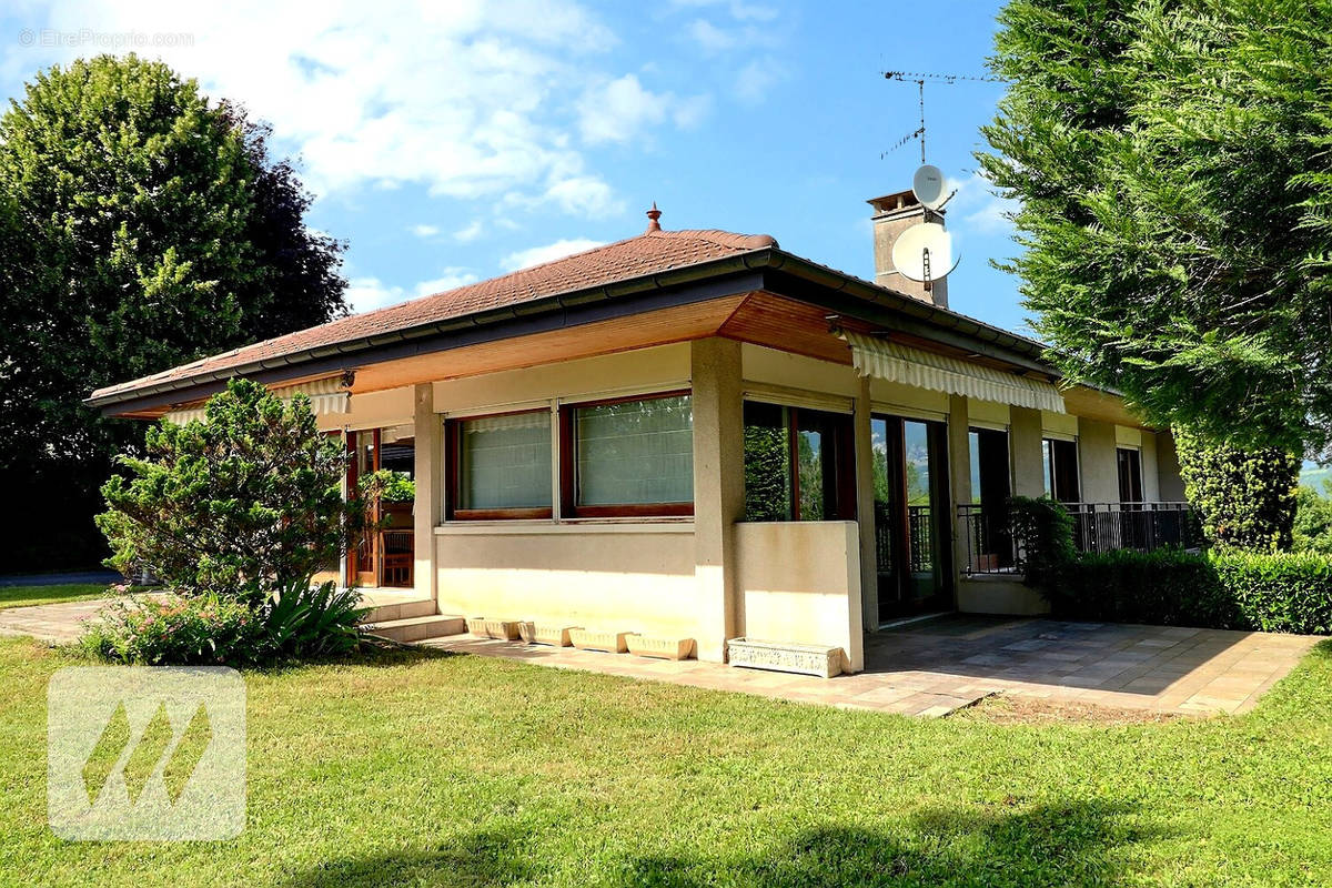 Maison à AMANCY