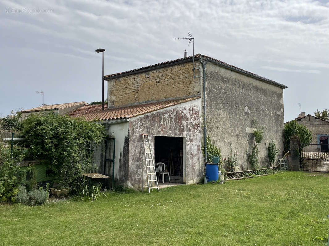 Maison à SAINT-MEDARD-D&#039;AUNIS