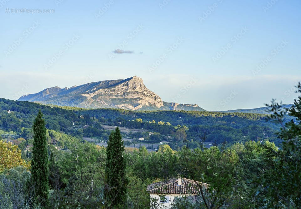 Appartement à AIX-EN-PROVENCE