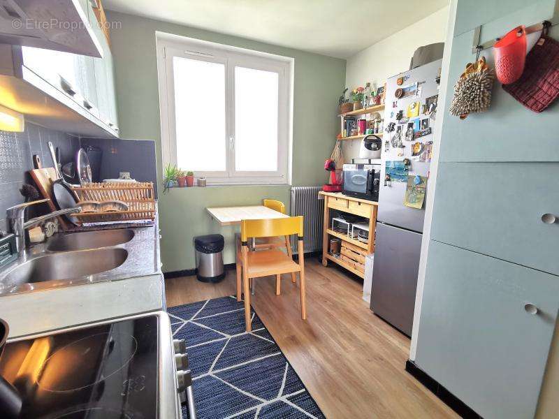 Appartement à ROSNY-SOUS-BOIS