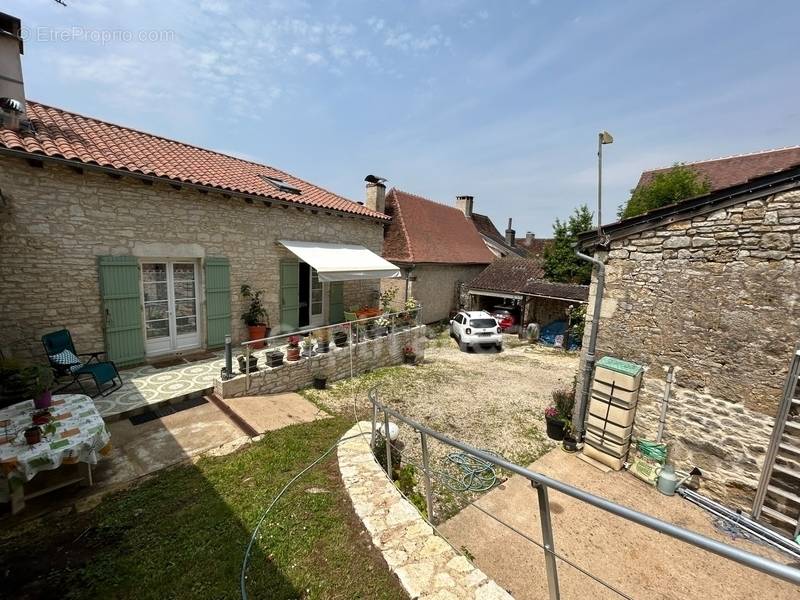 Maison à TOURTOIRAC