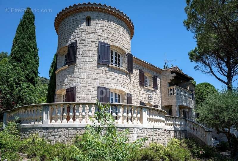 Maison à LES ANGLES