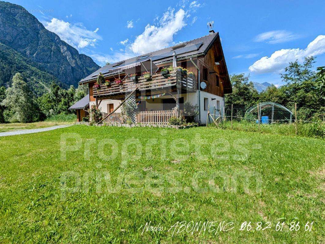 Maison à LE BOURG-D&#039;OISANS