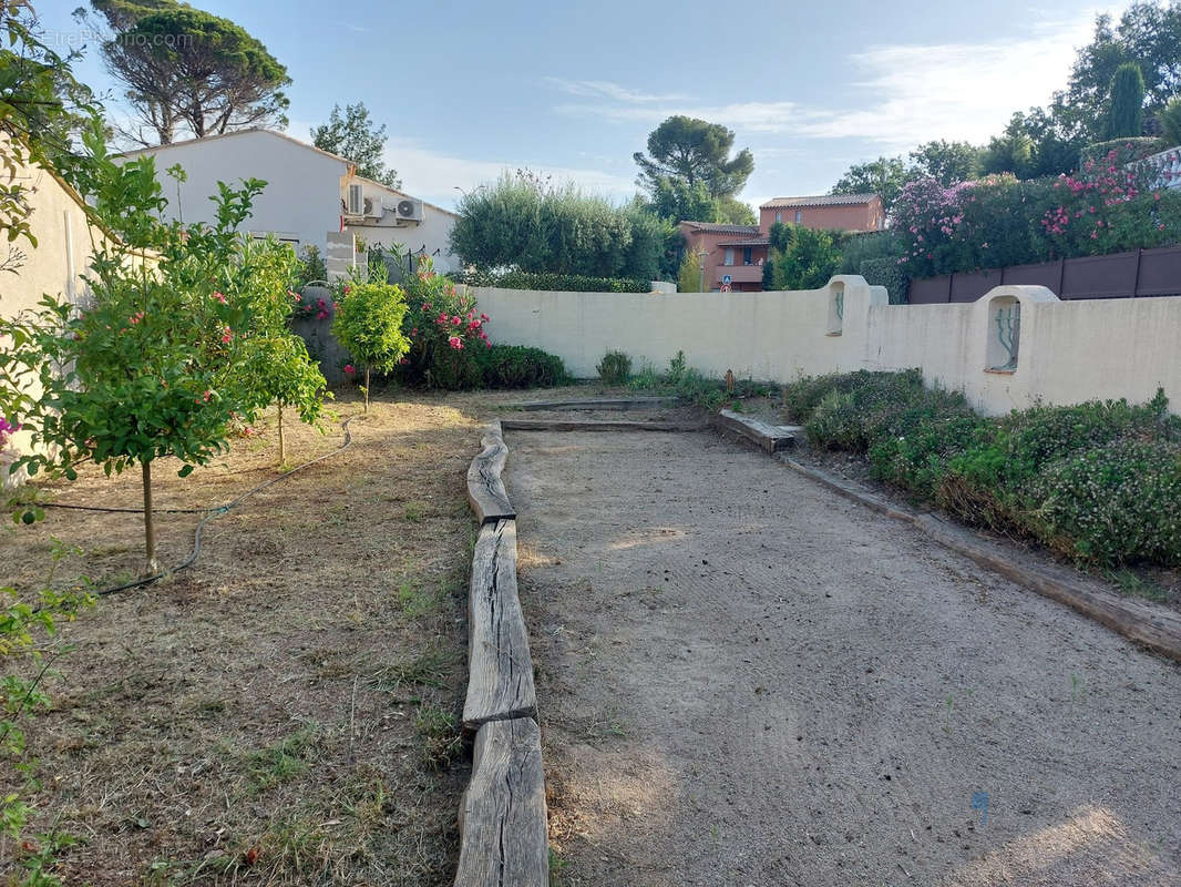 Maison à FREJUS