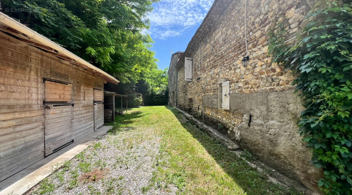 Maison à LIVRON-SUR-DROME