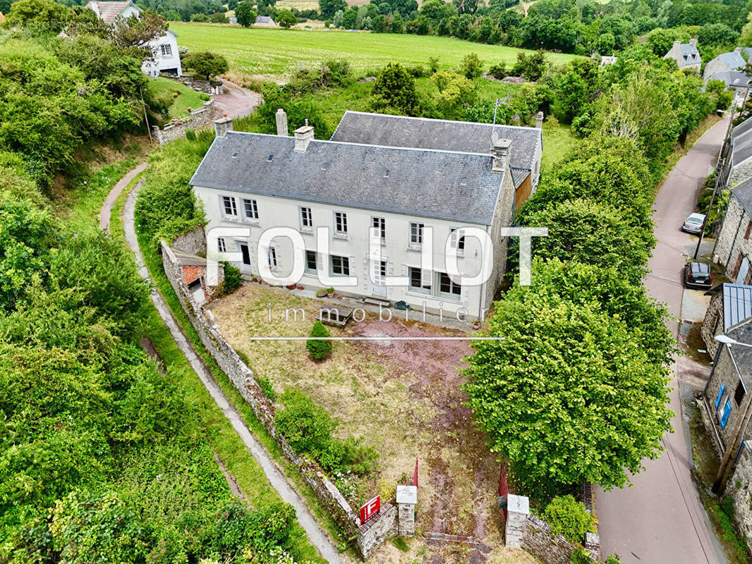 Maison à AGON-COUTAINVILLE