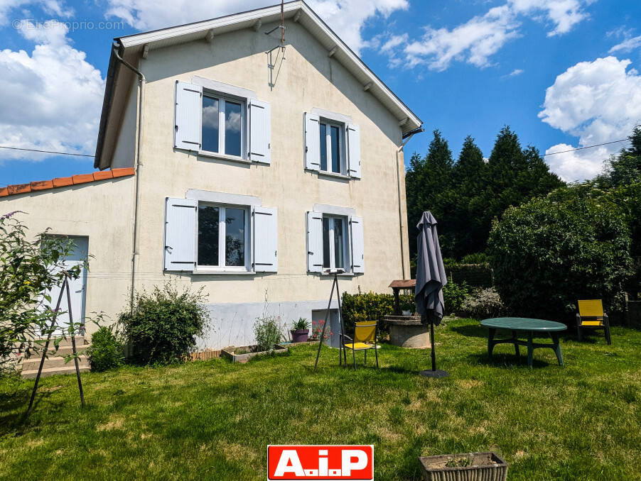 Maison à LA FORET-SUR-SEVRE